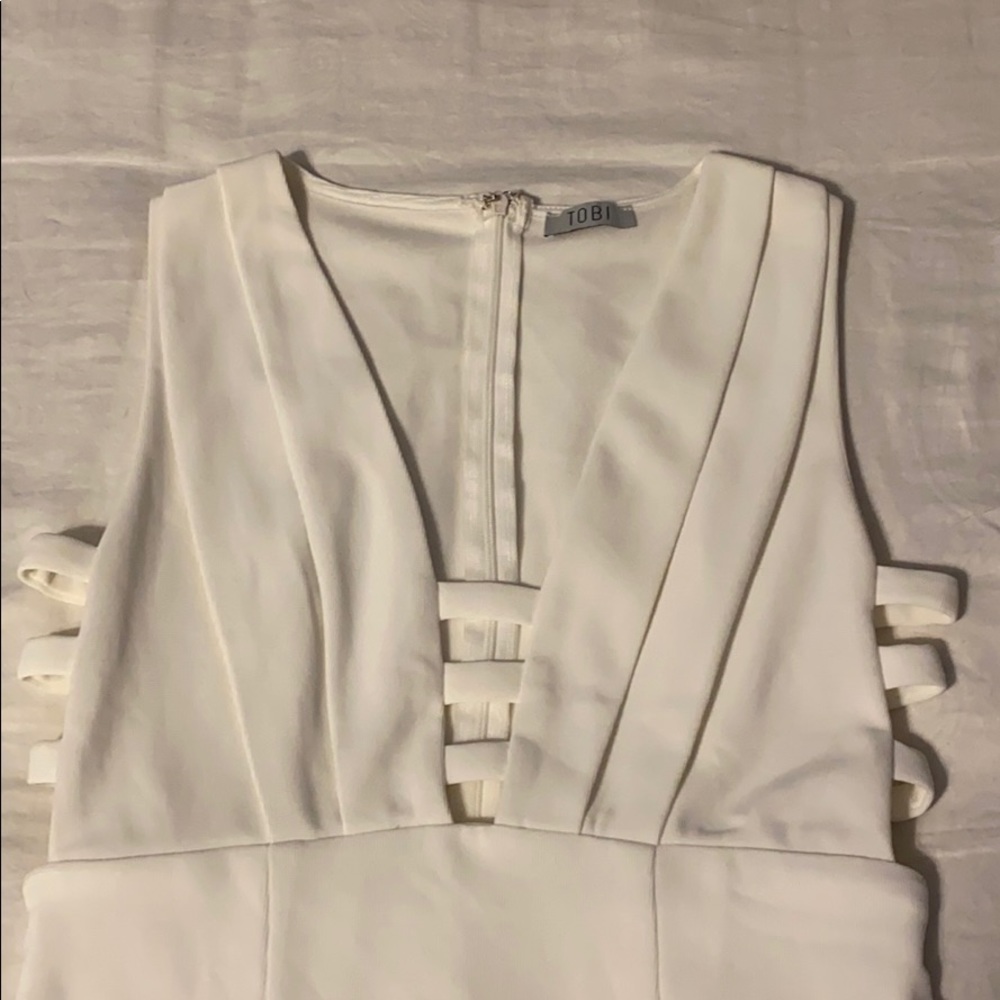 Tobi dress! 🤍 - Picture 5 of 8